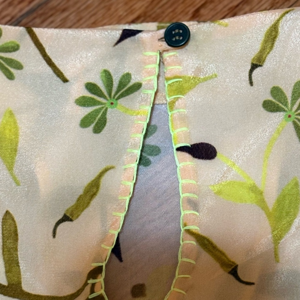 Anthropologie GUAPA Cream Peach and Green Floral Blouse. Size Medium - Picture 7 of 13